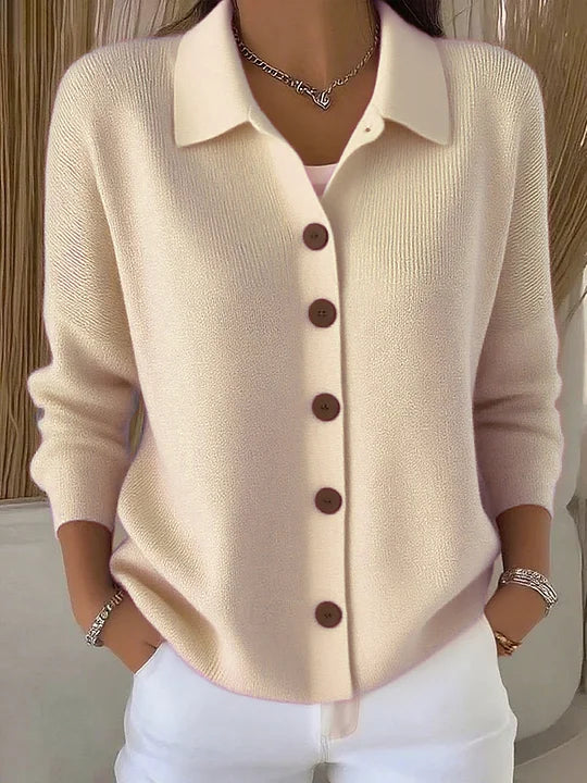 Evelyne | Veste en maille à col roulé boutonnée