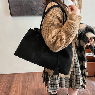 Clémence Montmartre | Sac à main en daim