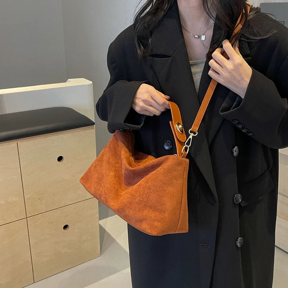 Aurélie Opéra | Sac à main en daim