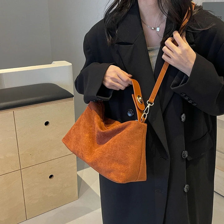 Aurélie Opéra | Sac à main en daim