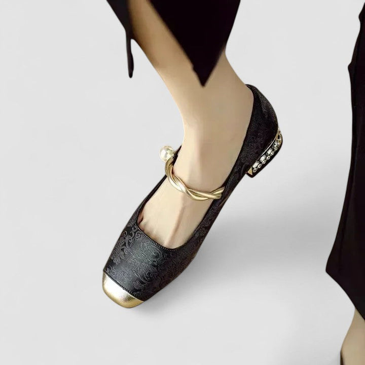 Camille | Babies satinées à talon bijou