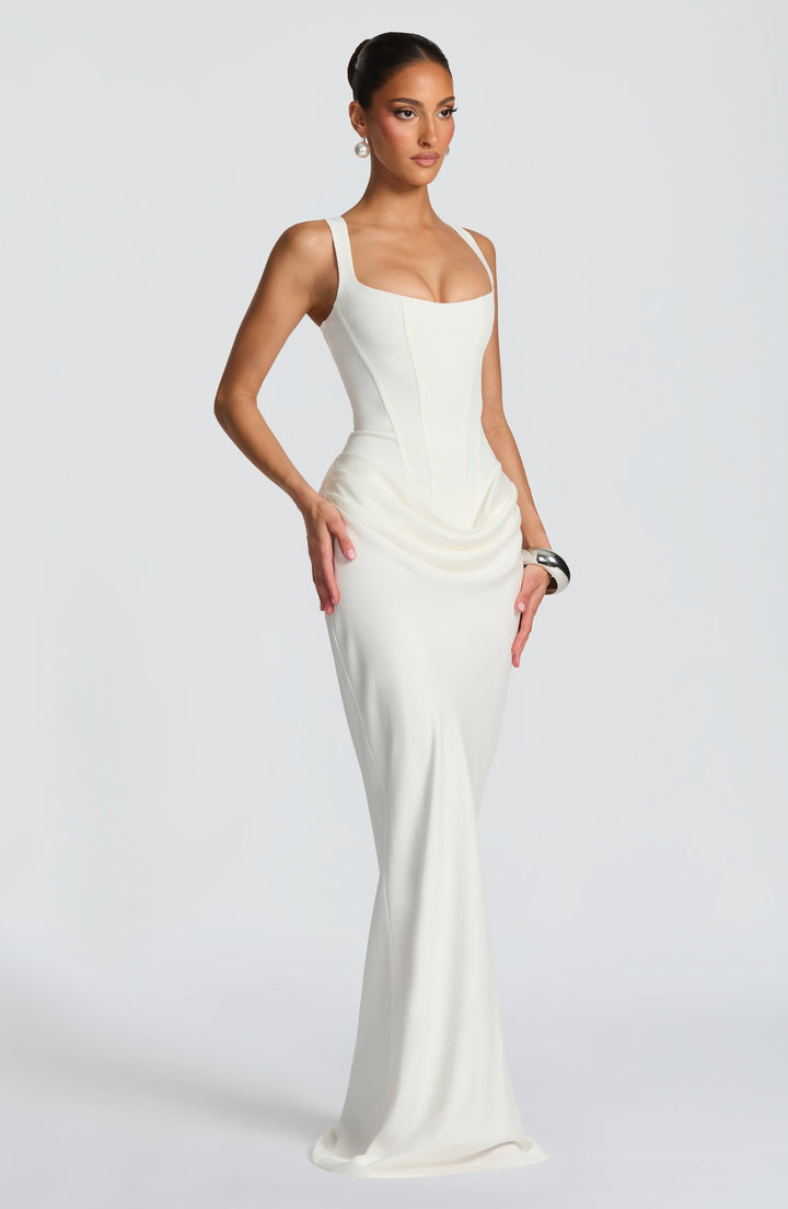 Philippine | Robe longue à col carré