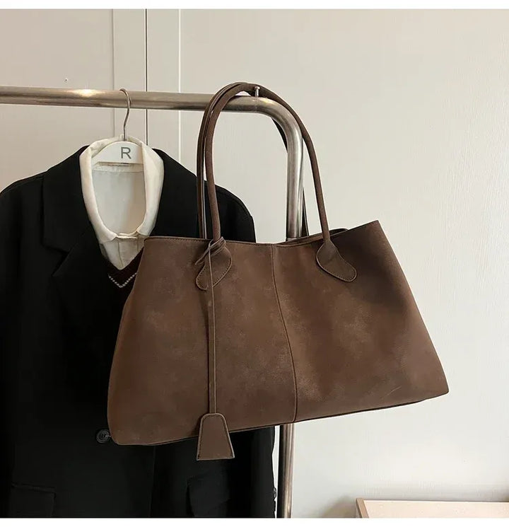 Clémence Montmartre | Sac à main en daim
