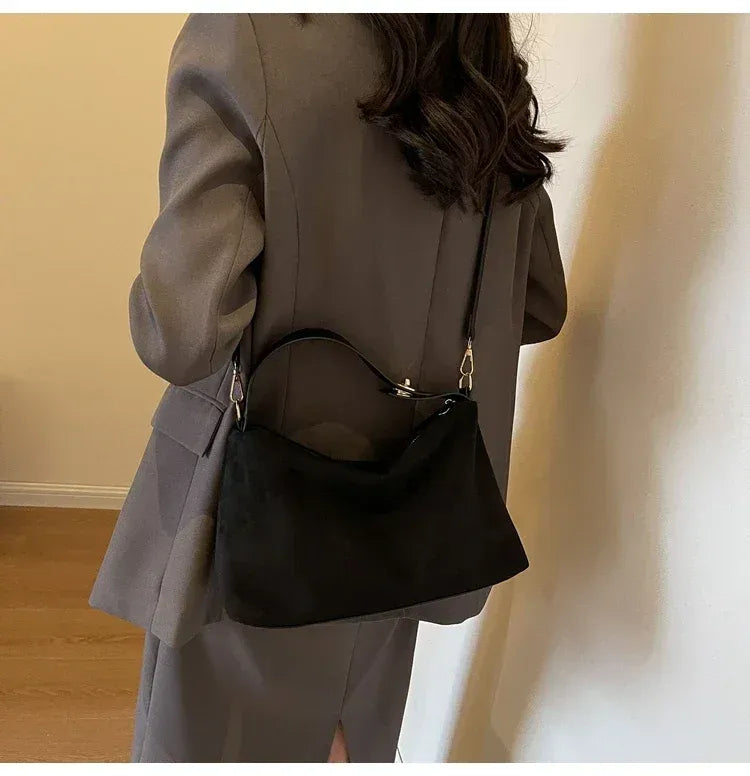 Aurélie Opéra | Sac à main en daim