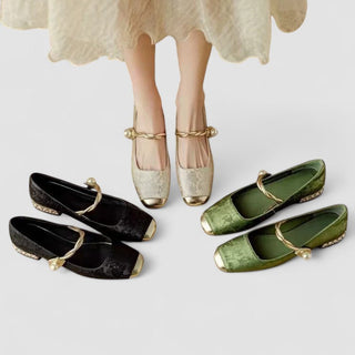 Camille | Babies satinées à talon bijou