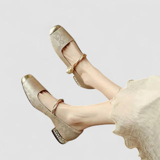 Camille | Babies satinées à talon bijou